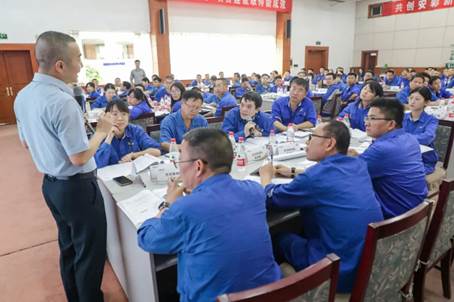挑戰(zhàn)降本至高點(diǎn)，實(shí)現(xiàn)增效新里程——安彩高科開展降本增效專題培訓(xùn)活動