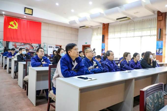 凝心聚力，同心篤行——安彩高科舉辦企業(yè)文化專題培訓(xùn)